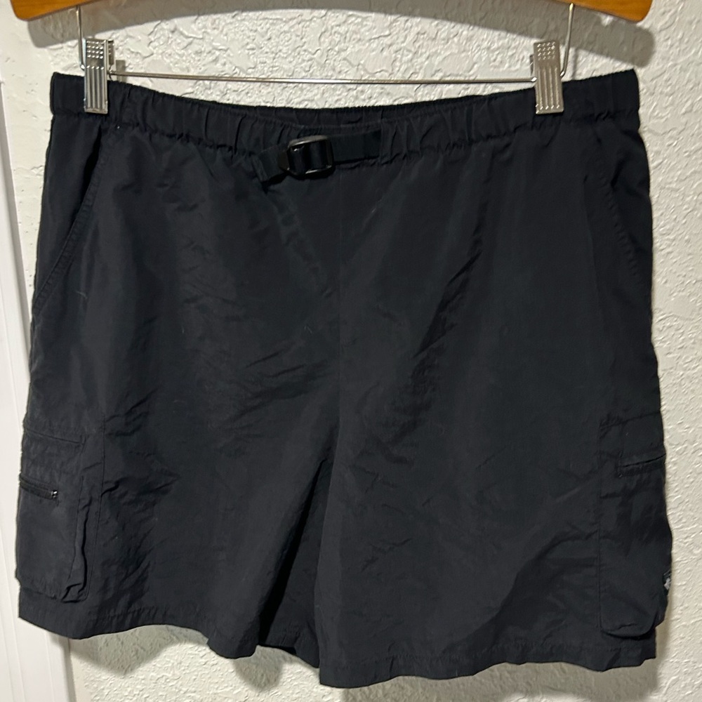 Columbia Women's Black Activewear Women’s Size M Shorts